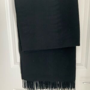 Cozy black pashmina for wrap around warmth!